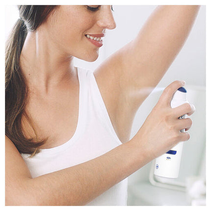 Dove Advanced Care Antiperspirant Deodorant Go Fresh Apple & White Tea 220ml