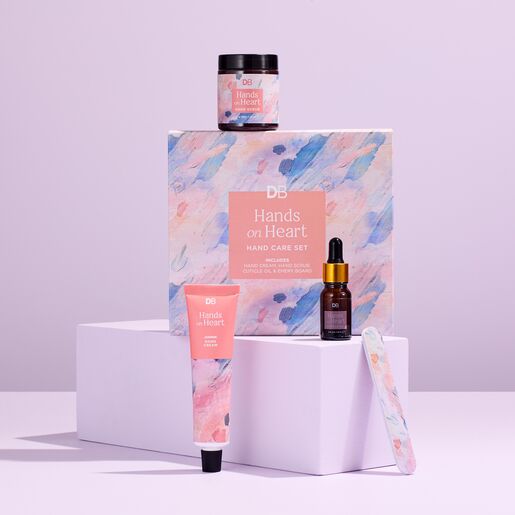 Designer Brands Hands On Heart Hand Care Gift Set