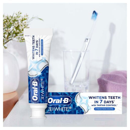 Oral-B 3D White Strengthens Enamel Whitening Toothpaste 110g