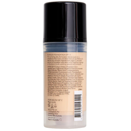 Natio Flawless Foundation SPF 15 Light