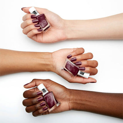 Essie Gel Couture 370 Model