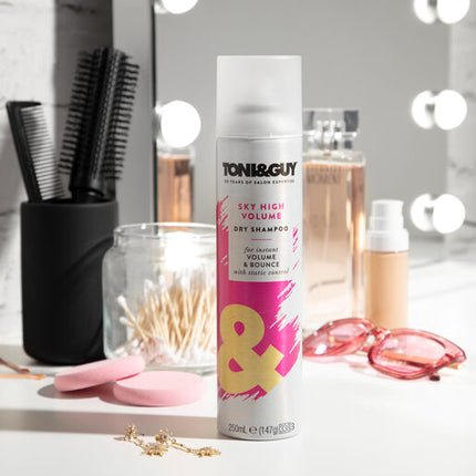 Toni & Guy Dry Shampoo Glam Sky High 250ml