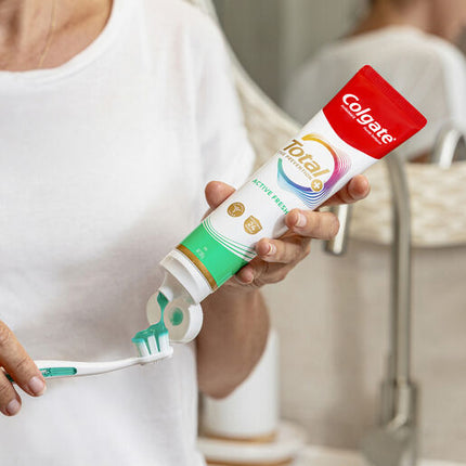 Colgate Toothpaste Total Advanced Fresh 200g