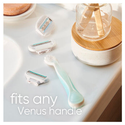 Gillette Venus Deluxe Smooth Sensitive Razor 2 Up ( 1handle, 2 cartridges)