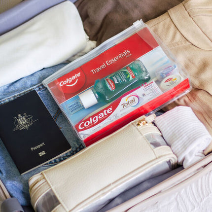 Colgate Travel Essentials Kit, 1 Pack, Toothbrush, Toothpaste, Mouthwash, Floss and Travel Bag Pack
