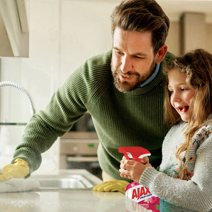 Ajax Spray n' Wipe Multi-Purpose Cleaner Trigger 475mL Vanilla & Berries Surface Spray