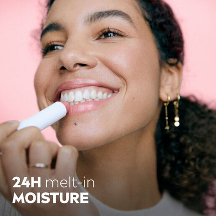 Nivea Pearl & Shine Lip Balm SPF15 4.8g