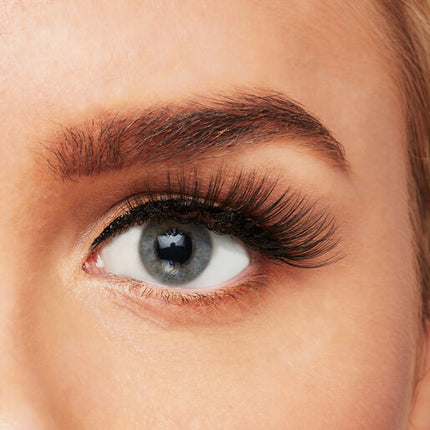 Thin Lizzy Magnetic Eyelashes Adored by Amelia